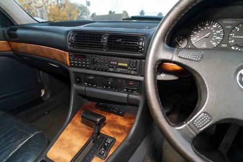 1988 BMW E32 735i SE Automatic Te koop (foto 14 van 69)