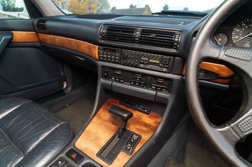 1988 BMW E32 735i SE Automatic Te koop (foto 19 van 69)