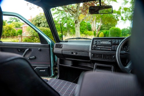1990 Volkswagen Golf Mk2 GTI 1.8L 8V In vendita (immagine 22 di 143)