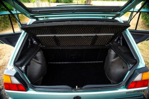1990 Volkswagen Golf Mk2 GTI 1.8L 8V In vendita (immagine 74 di 143)