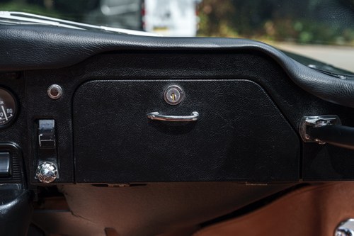 1969 Jaguar E-Type Series 2 DHC LHD For Sale (picture 49 of 192)