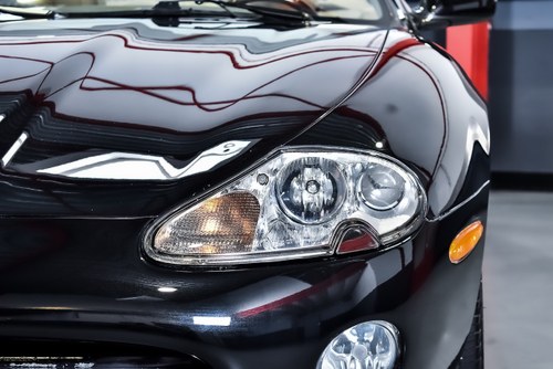 2002 Jaguar XK8 Convertible 4,0L V8 à venda (imagem 78 de 107)
