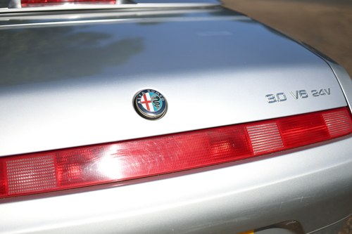 2001 Alfa Romeo 916 Spider 3L V6 24V In vendita (immagine 132 di 253)
