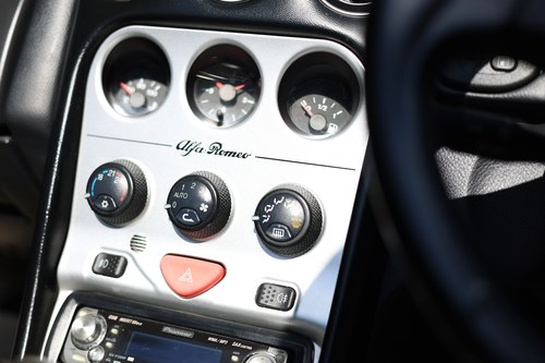 2001 Alfa Romeo 916 Spider 3L V6 24V In vendita (immagine 53 di 253)