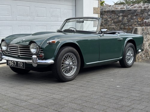 1966 Triumph TR4A IRS Te koop (foto 4 van 180)