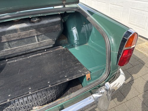 1966 Triumph TR4A IRS Te koop (foto 84 van 180)