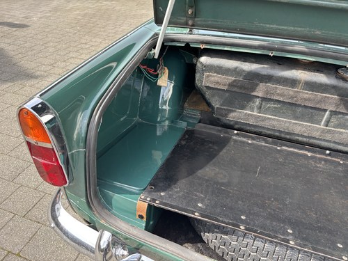 1966 Triumph TR4A IRS Te koop (foto 85 van 180)