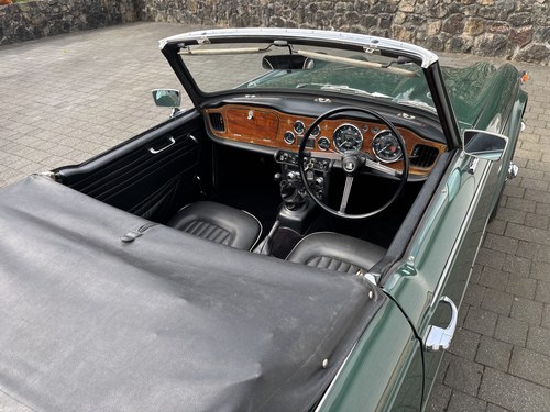 1966 Triumph TR4A IRS Te koop (foto 60 van 180)
