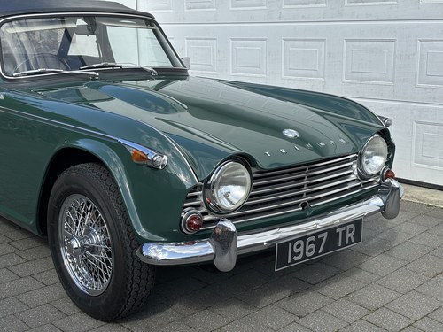 1966 Triumph TR4A IRS Te koop (foto 90 van 180)