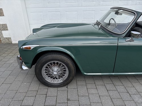 1966 Triumph TR4A IRS Te koop (foto 101 van 180)