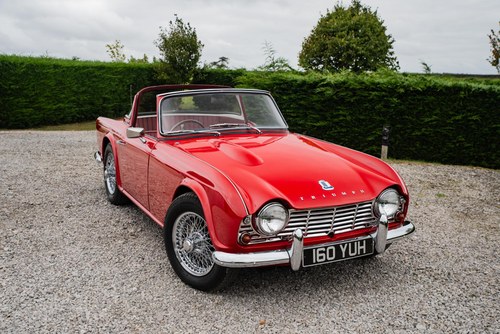 1962 Triumph TR4 Surrey Top zum Verkauf (Bild 4 von 253)