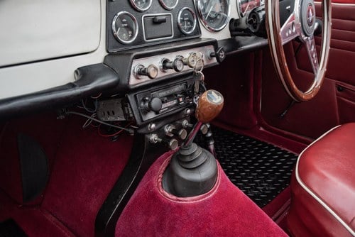 1962 Triumph TR4 Surrey Top zum Verkauf (Bild 78 von 253)