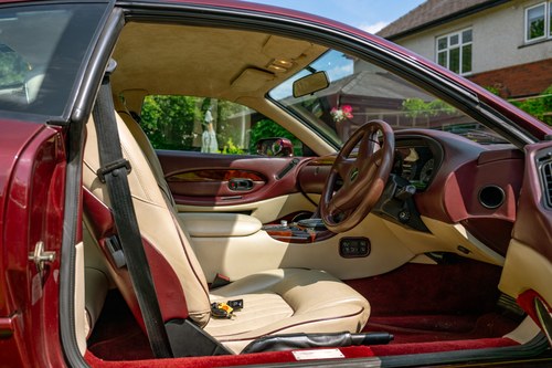 1995 Aston Martin DB7 3.2L For Sale (picture 6 of 73)