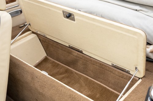 1988 Jaguar XJ-S V12 Convertible Te koop (foto 85 van 155)