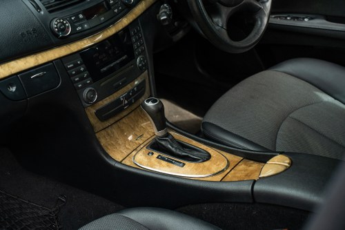 2008 Mercedes-Benz E280 Avantgarde Estate (W211) In vendita (immagine 25 di 132)