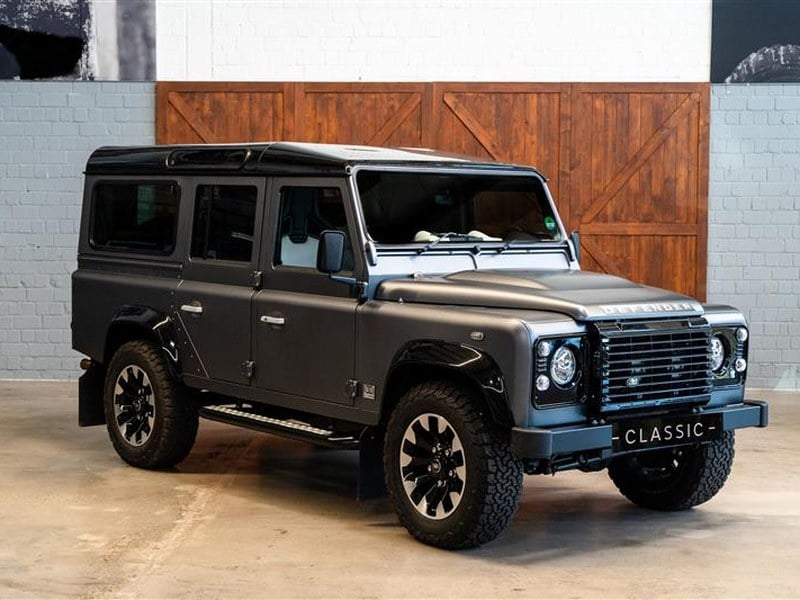 2025 Land Rover Defender 110 Station Works V8 Bespoke Defend