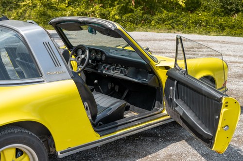 1971 Porsche 911T Targa For Sale (picture 34 of 147)