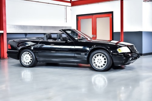 1997 Mercedes-Benz R129 SL600 Convertible 6,0L V12 In vendita (immagine 16 di 128)