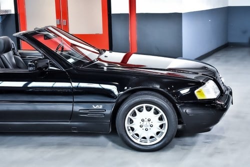 1997 Mercedes-Benz R129 SL600 Convertible 6,0L V12 In vendita (immagine 83 di 128)