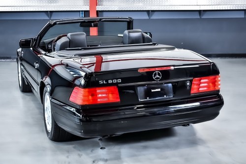 1997 Mercedes-Benz R129 SL600 Convertible 6,0L V12 In vendita (immagine 23 di 128)