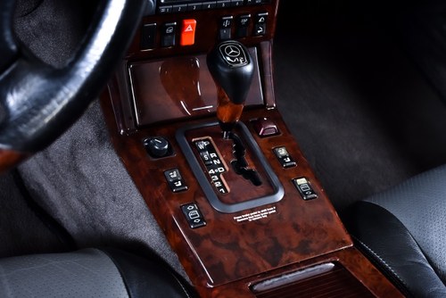 1997 Mercedes-Benz R129 SL600 Convertible 6,0L V12 In vendita (immagine 54 di 128)