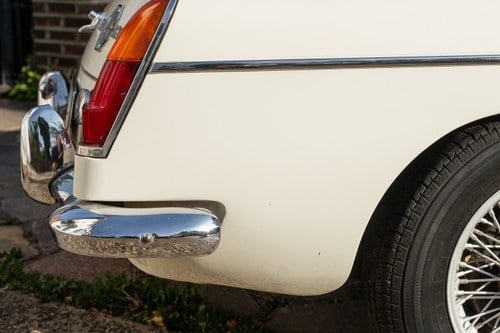 1966 MG MGB GT For Sale (picture 87 of 137)