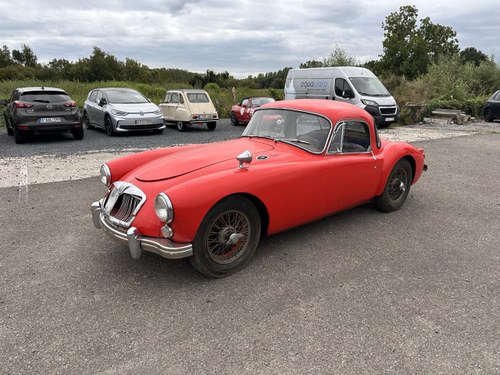 1961 MGA Coupe 1600 LHD For Sale (picture 2 of 89)