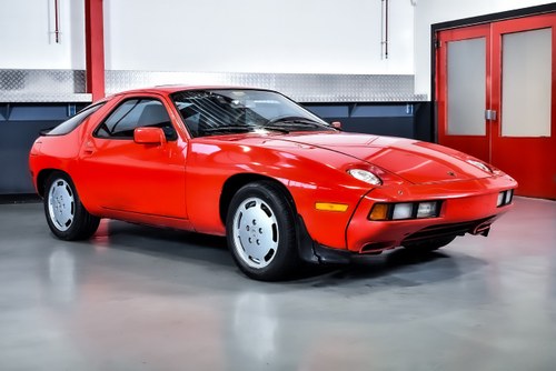 1983 Porsche 928S Coupe 4.7L V8 Manual In vendita (immagine 1 di 85)
