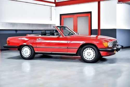 1986 Mercedes-Benz 560SL (R107) In vendita (immagine 14 di 102)
