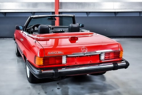 1986 Mercedes-Benz 560SL (R107) In vendita (immagine 22 di 102)