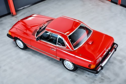 1986 Mercedes-Benz 560SL (R107) In vendita (immagine 40 di 102)