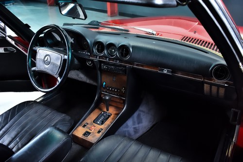 1986 Mercedes-Benz 560SL (R107) In vendita (immagine 59 di 102)