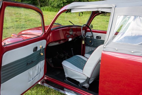 1971 Volkswagen Beetle 1200 Cabriolet For Sale (picture 5 of 197)