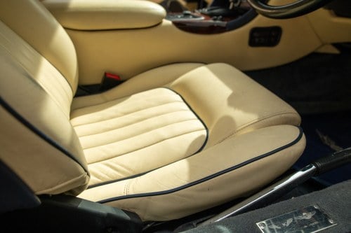 1995 Aston Martin DB7 Te koop (foto 27 van 128)