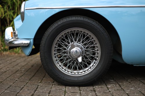 1965 MGB Roadster 1,950cc Fast Road Engine and 5spd Gearbox For Sale (picture 5 of 237)