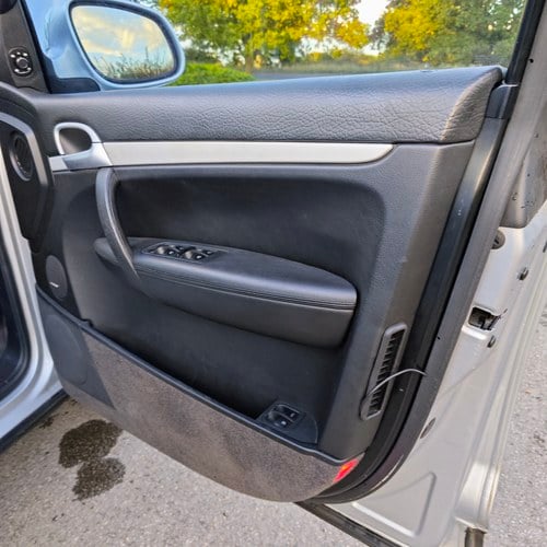 2003 Porsche Cayenne 4.5S zum Verkauf (Bild 52 von 130)