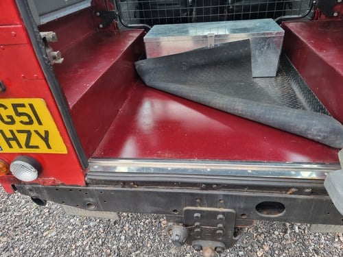 2002 Land Rover Defender 110 County à vendre (picture 16 of 45)