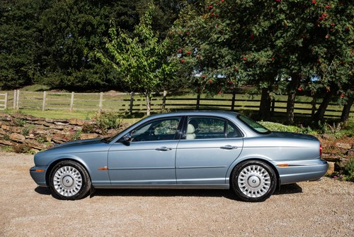 2003 Jaguar X350 Super V8 For Sale (picture 14 of 226)