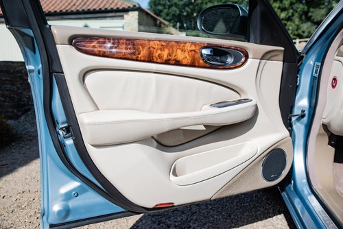 2003 Jaguar X350 Super V8 For Sale (picture 186 of 226)