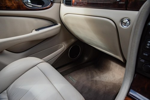 2003 Jaguar X350 Super V8 For Sale (picture 91 of 226)