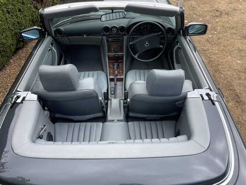 1988 Mercedes-Benz R107 300SL In vendita (immagine 26 di 82)