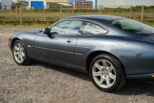 1997 Jaguar XK8 Coupe (X100) For Sale (picture 52 of 115)