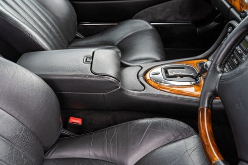 1997 Jaguar XK8 Coupe (X100) For Sale (picture 18 of 115)