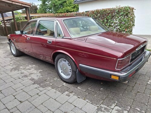 1989 Jaguar XJ6 3.6 Sovereign XJ40 For Sale (picture 5 of 76)