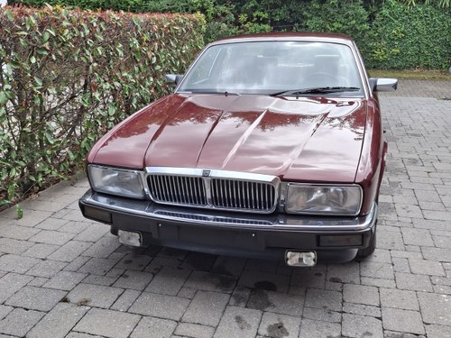 1989 Jaguar XJ6 3.6 Sovereign XJ40 For Sale (picture 10 of 76)