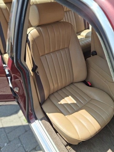 1989 Jaguar XJ6 3.6 Sovereign XJ40 For Sale (picture 26 of 76)