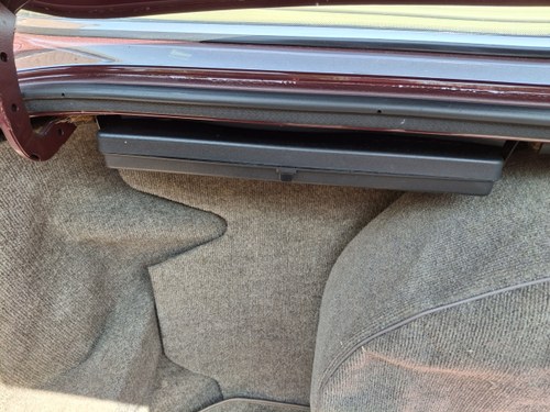 1989 Jaguar XJ6 3.6 Sovereign XJ40 For Sale (picture 36 of 76)