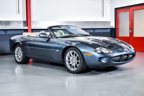 2000 Jaguar XKR Convertible 4.0L V8 à vendre (picture 1 of 103)