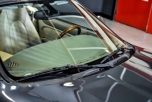 2000 Jaguar XKR Convertible 4.0L V8 à vendre (picture 66 of 103)