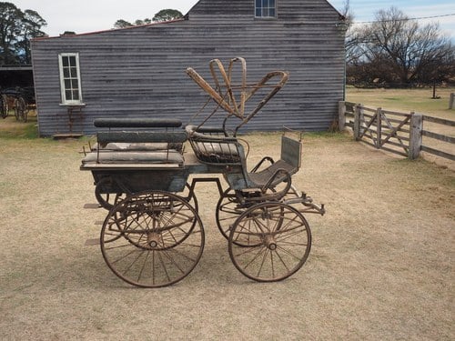 1890 A FINE DOUBLE-SUSPENSION PICNIC WAGONETTE BY WINDOVER For Sale by Auction
